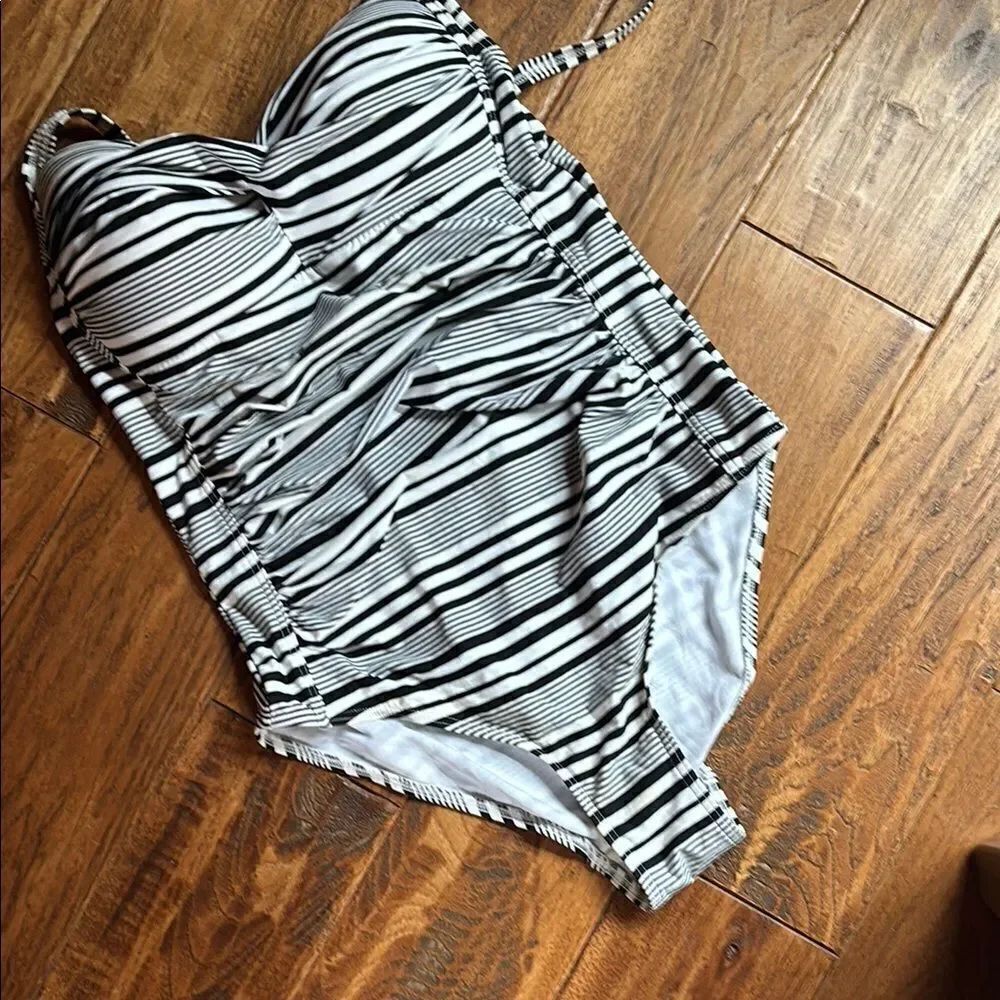 Nip Tuck Striped Black and White Swimsuit - Picture 5 of 9